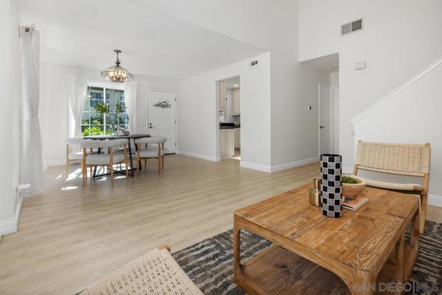 Image 7 of 38 For 4125 Porte De Merano  136