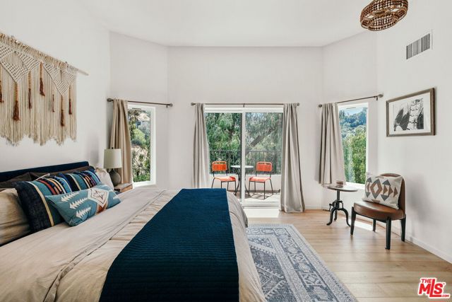 3646 Potosi Avenue, Studio City CA: https://media.crmls.org/mediaz/44133427-8ccb-4b06-bb61-44181a49b23b.jpg