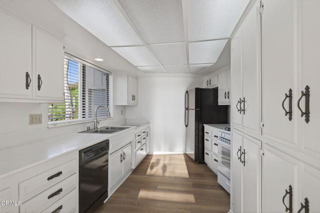 Detail Gallery Image 33 of 79 For 4149 Foothill Rd, Ventura,  CA 93003 - 4 Beds | 3 Baths