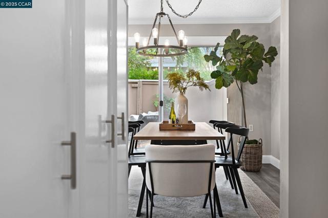 1129 Ptarmigan, Walnut Creek CA: https://media.crmls.org/mediaz/4413c6da-ff82-4261-a4a3-29b032003bd7.jpg