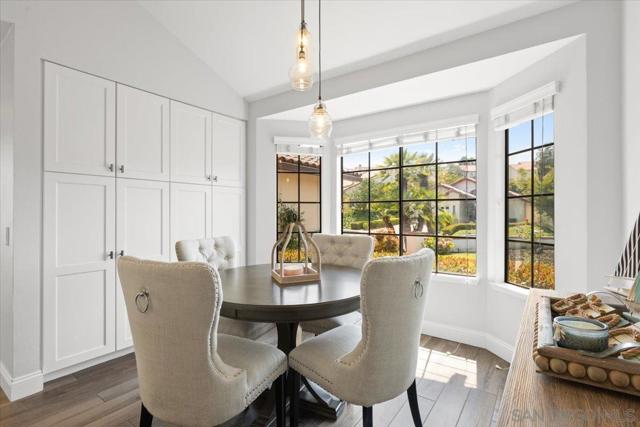 16263 Via Embeleso, San Diego CA: https://media.crmls.org/mediaz/441406bc-2026-4005-9d7b-1dbfef17c6cc.jpg