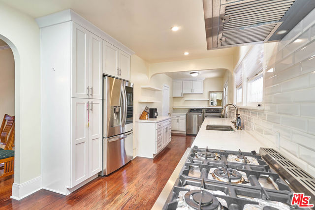1283 South WINDSOR photo 14