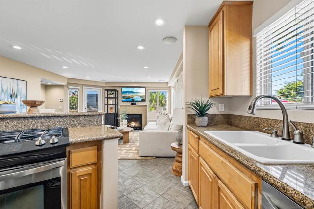 806 Redondo Ct, San Diego CA: https://media.crmls.org/mediaz/441488a5-5812-4b0e-a977-eaf6a53b9fa0.jpg