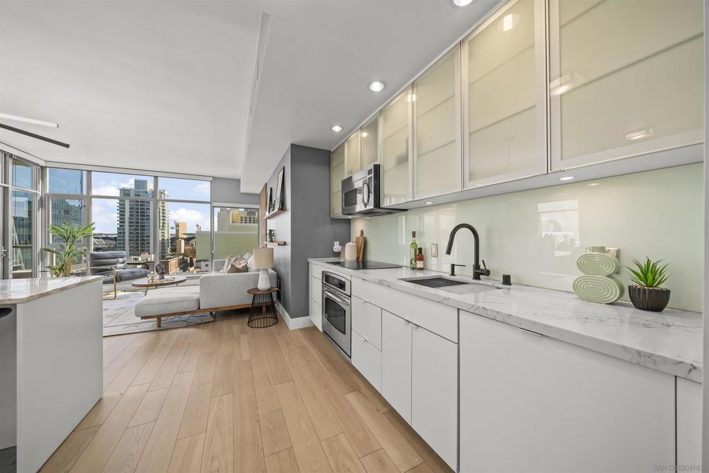 575 6th Ave - photo 9