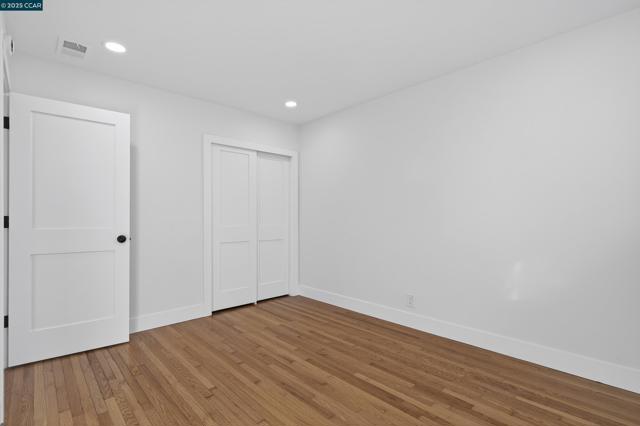 1264 Belfair Dr, Pinole CA: https://media.crmls.org/mediaz/4414a0ea-29a4-41f5-b2d8-59b16ba385c3.jpg