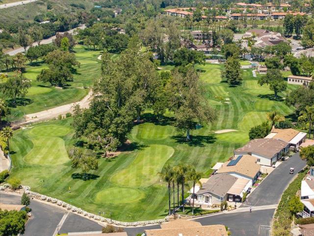8975 Lawrence Welk Dr, Escondido CA: https://media.crmls.org/mediaz/4415ce6c-01b9-43fc-9967-f27fd470ffd8.jpg