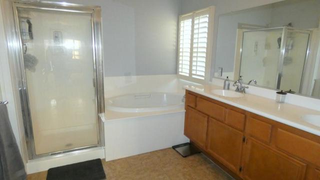 40587 Bear Creek Street, Indio CA: https://media.crmls.org/mediaz/44178202-9706-4a30-a9c2-57c868f7d413.jpg