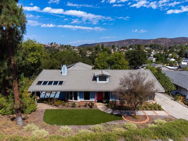 24822 Pappas Rd, Ramona CA: https://media.crmls.org/mediaz/44182dbd-c12a-4a5b-8b7f-d079d73eb892.jpg