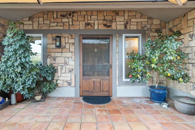 29 Kirkwood Way, San Carlos CA: https://media.crmls.org/mediaz/44189121-9978-4c8e-b523-4b9c819ecc5c.jpg