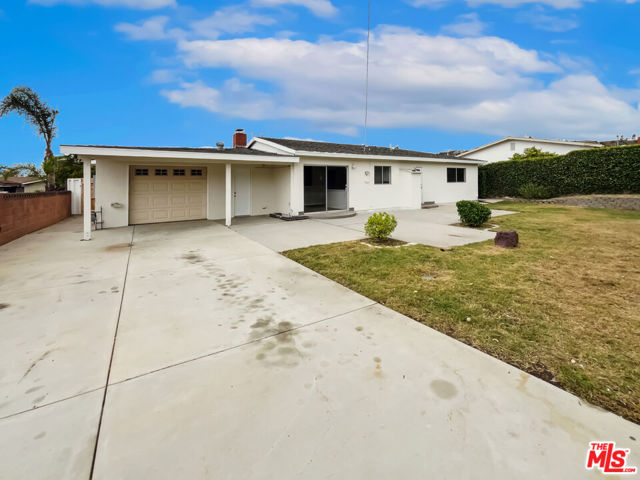 174 Gardenia Avenue photo 8