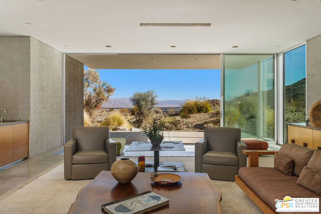 Image 31 of 52 For 27 Grande View Court