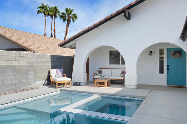 53560 Avenida Herrera, La Quinta CA: https://media.crmls.org/mediaz/441da90e-231a-4d57-8593-0010dde34727.jpg