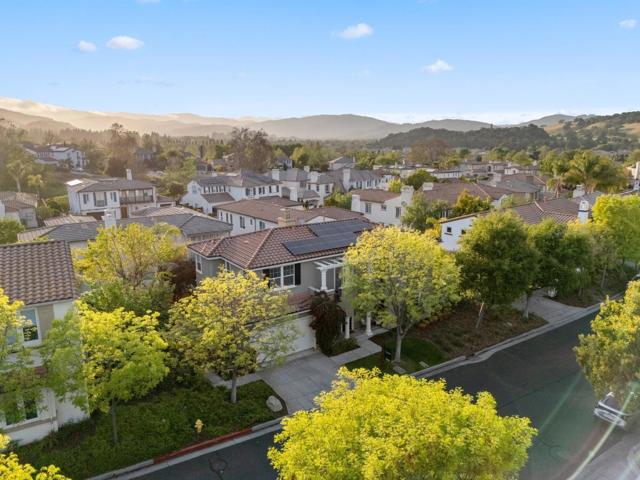 7531 Edinburgh Way, Gilroy CA: https://media.crmls.org/mediaz/441ddc0f-d4ab-4115-bca1-b55905d7ed3a.jpg