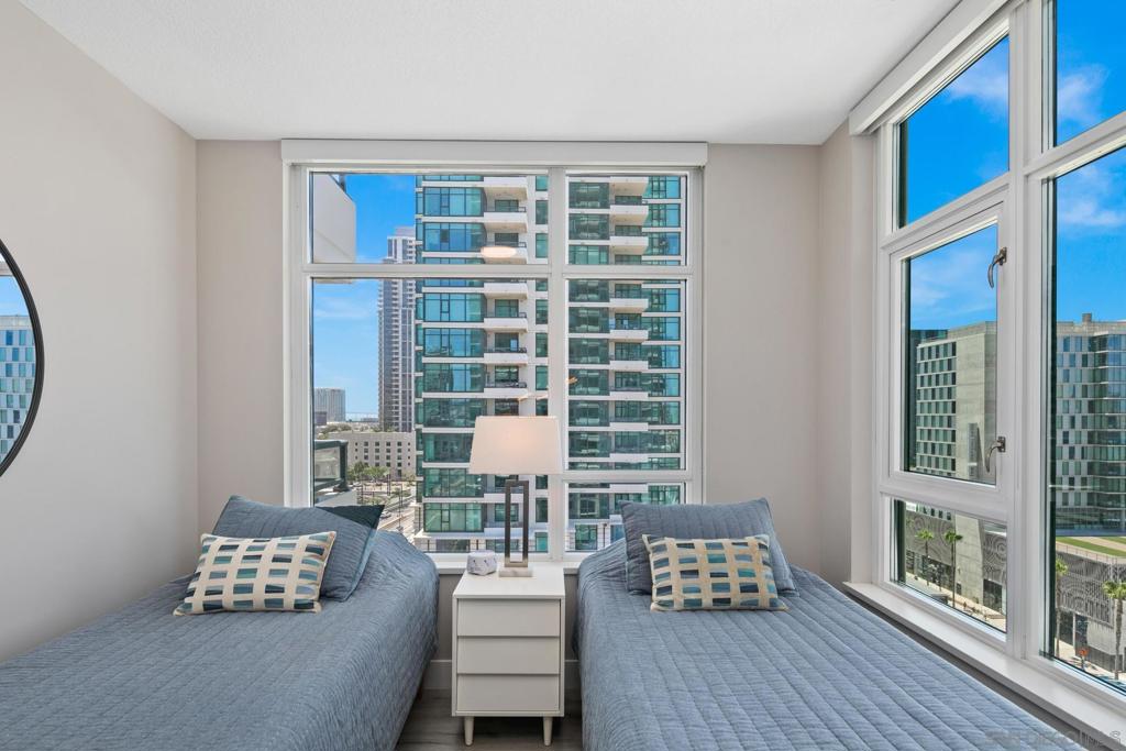 1205 Pacific Hwy - photo 16