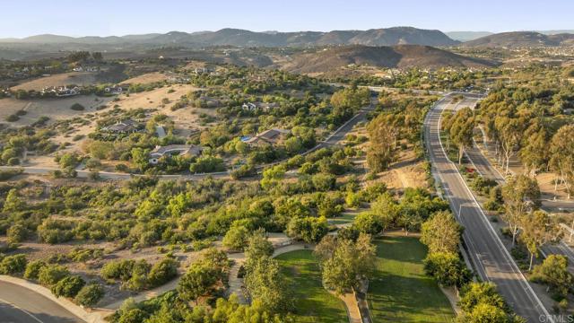 Detail Gallery Image 68 of 68 For 14773 via Bettona, San Diego,  CA 92127 - 4 Beds | 4/1 Baths