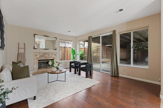 1258 De Cunha Court, Salinas CA: https://media.crmls.org/mediaz/441fc1c6-1b88-4d33-b81e-a2ce16dfac5d.jpg