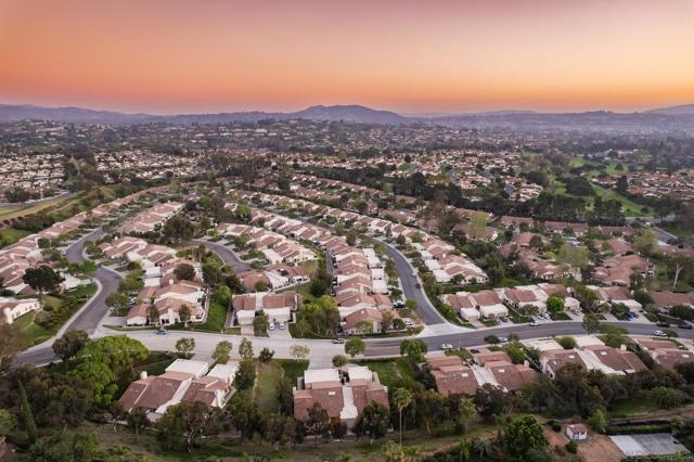 Image 39 of 51 For 17922 Avenida Cordillera  258