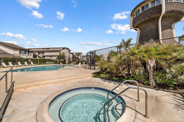 3107 Harbor Boulevard, Oxnard CA: https://media.crmls.org/mediaz/44202c1c-05d3-46c9-9247-ba60eb6a7dd4.jpg