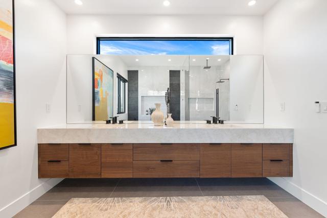 3 Siena Vista Court, Rancho Mirage CA: https://media.crmls.org/mediaz/4421f1ed-c88b-436a-b11c-1cbb9f906eae.jpg