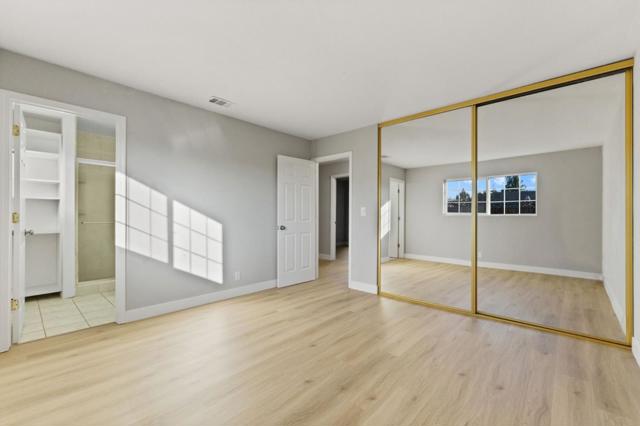 861 Mulcaster Court, San Jose CA: https://media.crmls.org/mediaz/44233100-10ff-4742-a32e-4a17f1254ff7.jpg