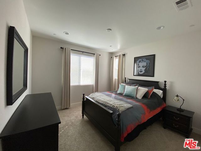 18648 Juniper Springs Drive, Canyon Country CA: https://media.crmls.org/mediaz/442358cd-9ac8-4cde-855c-67139e891eb9.jpg