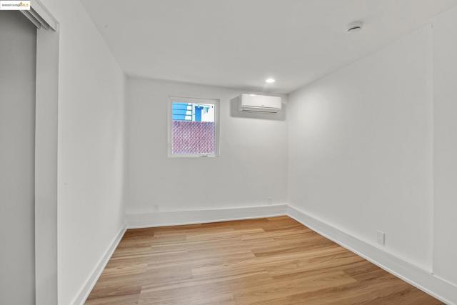 2906 Adeline St, Oakland CA: https://media.crmls.org/mediaz/4423b38c-60e7-43da-8f1f-dba18ab4089c.jpg
