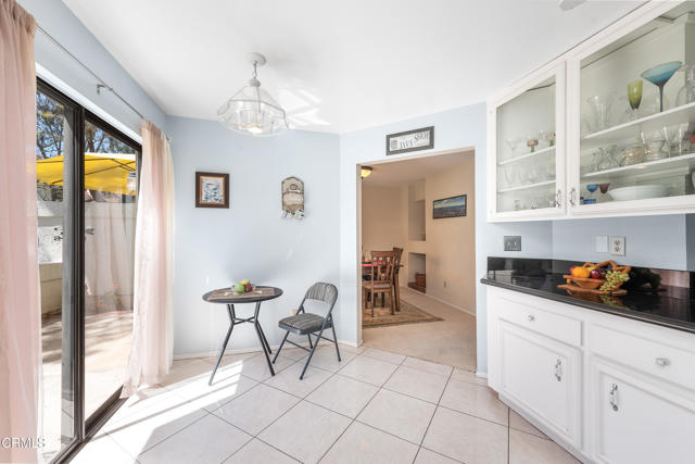 1404 Calle Lozano, Camarillo CA: https://media.crmls.org/mediaz/44241b64-a019-4c49-bf29-bd5582e7647c.jpg