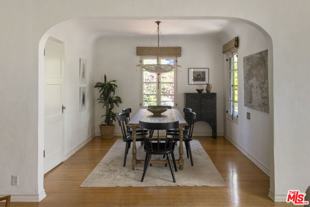 2961 Effie Street, Los Angeles CA: https://media.crmls.org/mediaz/4424924f-33da-40c9-9c8a-1cdaa046eafc.jpg