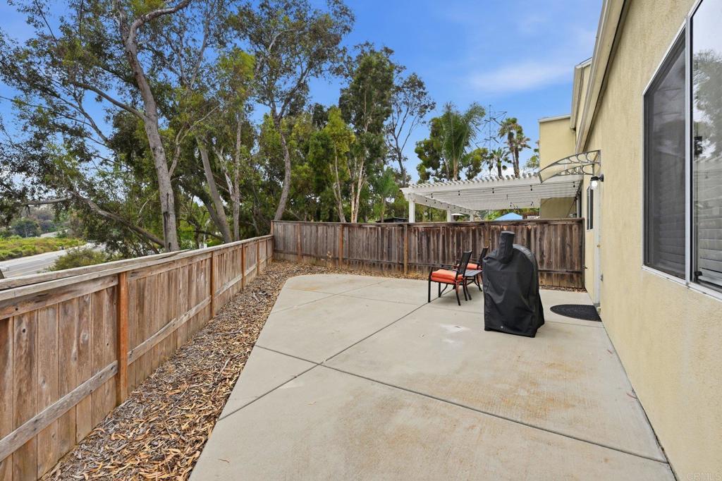 2633 Regent Road - photo 18
