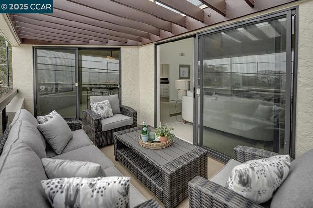 3535 Terra Granada Dr, Walnut Creek CA: https://media.crmls.org/mediaz/4424cc25-3b7f-4abf-8988-0b7d9c89f0a5.jpg