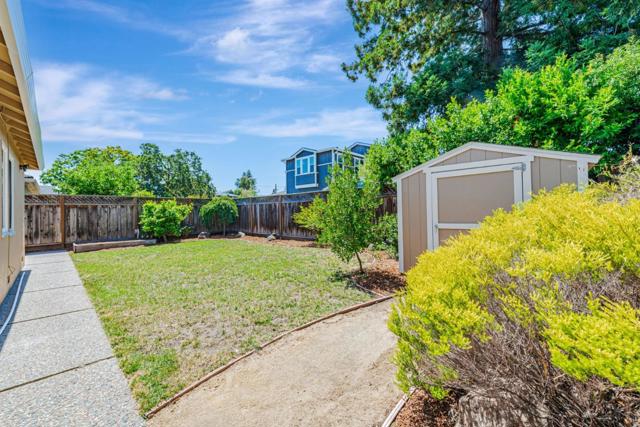 520 Topaz Street, Redwood City CA: https://media.crmls.org/mediaz/4425f55f-c1bc-4f69-aa08-a992ff57dcee.jpg