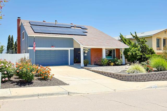 Detail Gallery Image 1 of 53 For 10225 Molino, Santee,  CA 92071 - 5 Beds | 2/1 Baths