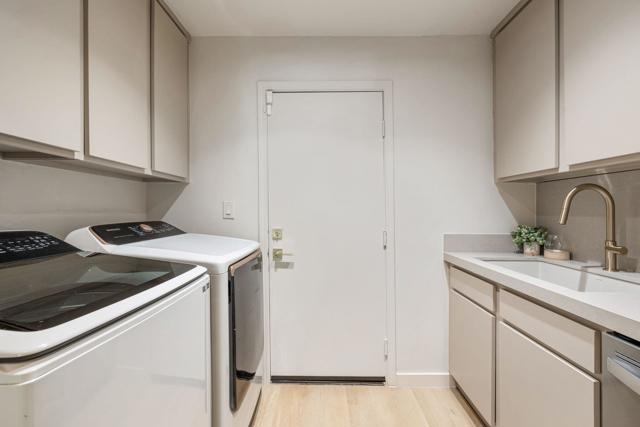 Image 62 of 76 For 79938 Dewsbury Drive