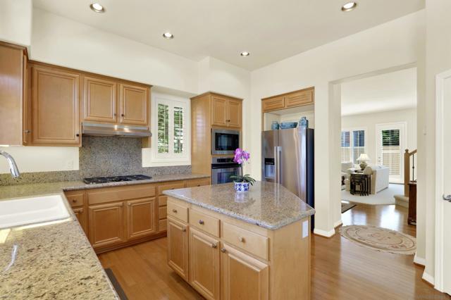 3856 Quarter Mile Drive, San Diego CA: https://media.crmls.org/mediaz/44287712-714a-4655-ae6d-4dbcba77734c.jpg