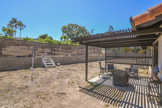 1736 Bellington Lane, Fallbrook CA: https://media.crmls.org/mediaz/4429e1d8-1535-4708-874e-9d55a76df33c.jpg