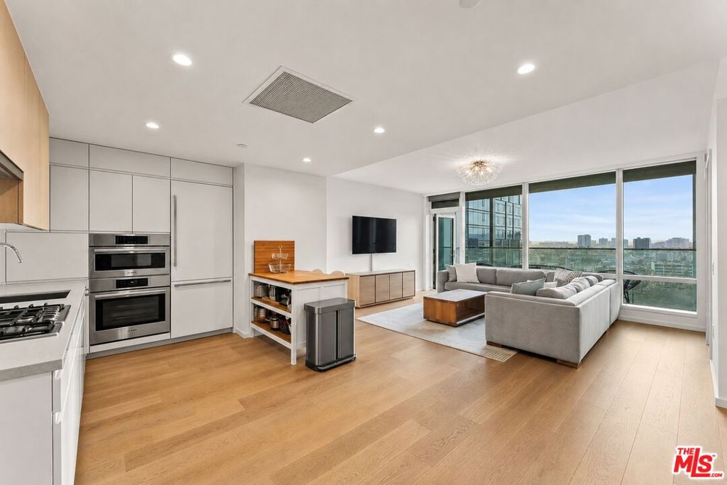 877 Francisco Street #1716