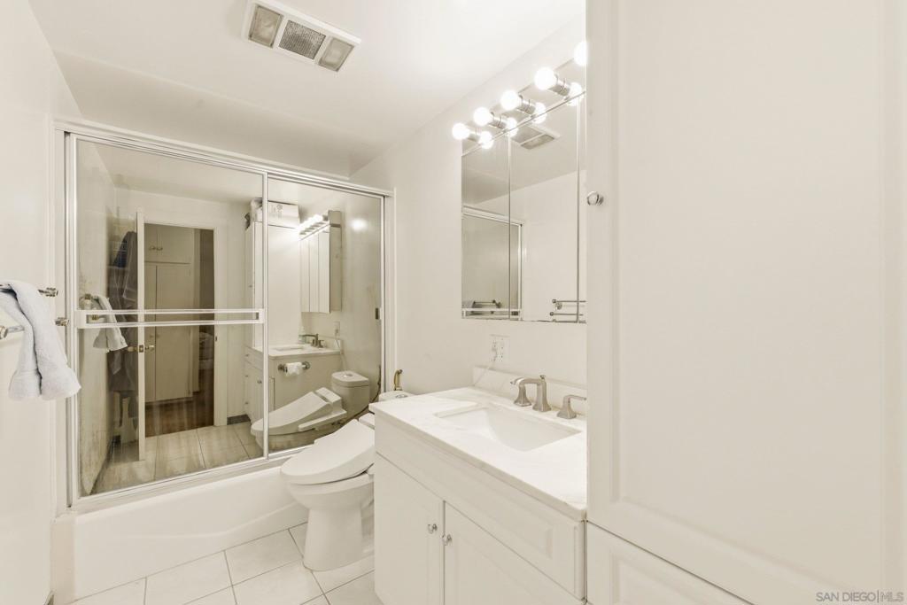 2364 Torrey Pines Rd. - photo 17