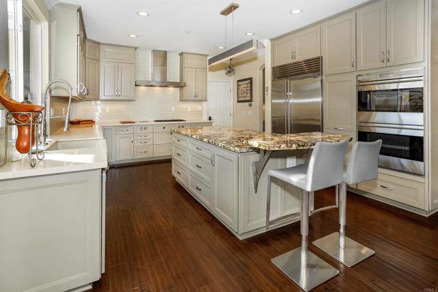 Image 8 of 53 For 473 Sandalwood Court