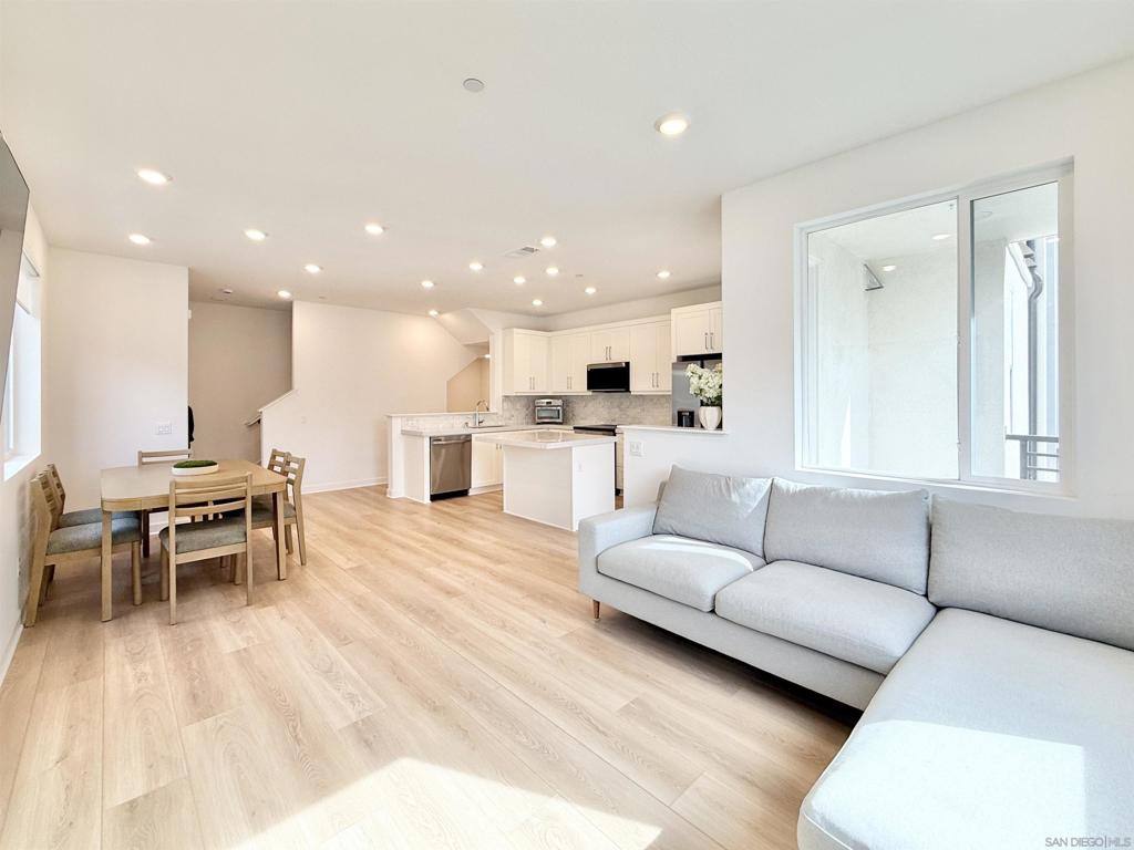 14136 Jonah Way - photo 6