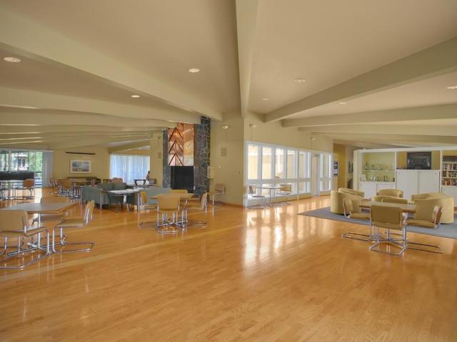 934 Peninsula Avenue, San Mateo CA: https://media.crmls.org/mediaz/442c1937-02ac-474c-83c1-c94f27ec2eed.jpg