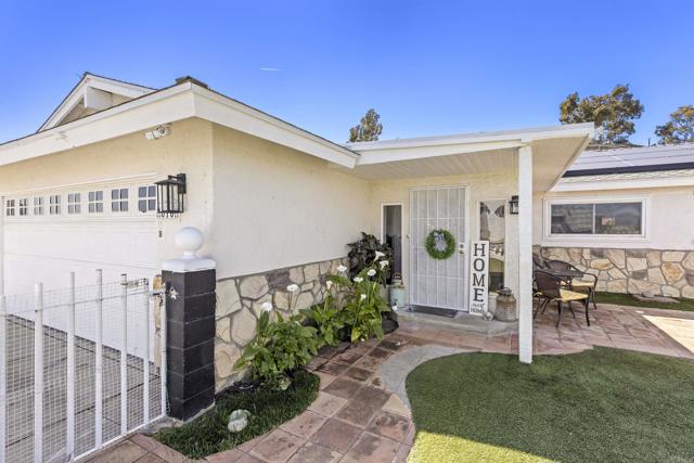 Detail Gallery Image 10 of 31 For 610 Carillo Cir, Oceanside,  CA 92057 - 3 Beds | 2 Baths
