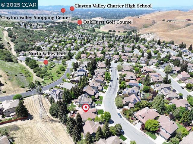 7016 Molluk Way, Clayton CA: https://media.crmls.org/mediaz/4430defe-aa55-47bf-b4aa-9988a5d7f290.jpg