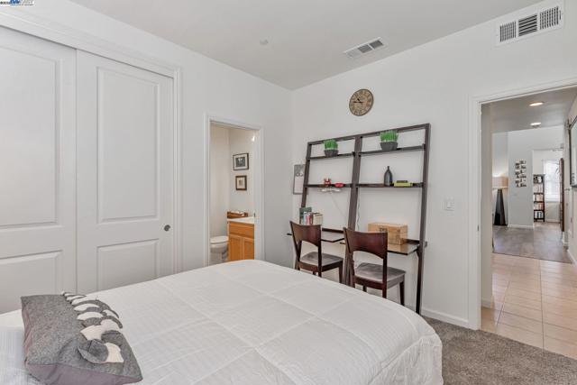 40252 Bonica Rose Terrace, Fremont CA: https://media.crmls.org/mediaz/4432e502-f629-48b2-87d2-f47815f26ae7.jpg