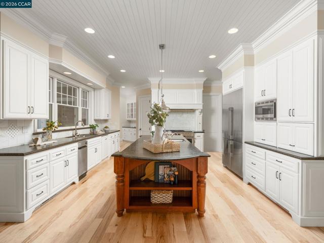 Image 22 of 60 For 5401 Penny Ln