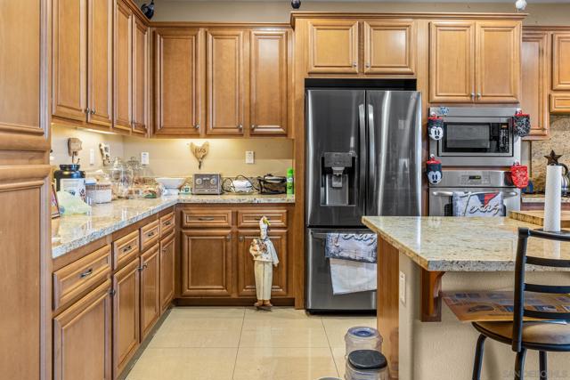 1299 Bellingham, Oceanside CA: https://media.crmls.org/mediaz/44344807-f2ab-41f5-98b0-38c0b681c912.jpg