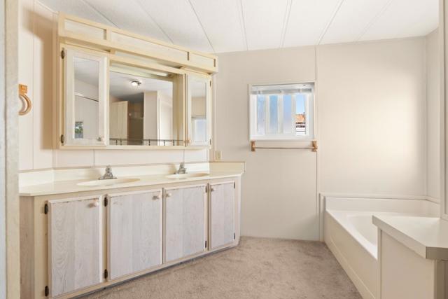 118 Canada Cove Avenue, Half Moon Bay CA: https://media.crmls.org/mediaz/4435e440-aaaf-4dcb-bc76-a25e5d6a0887.jpg