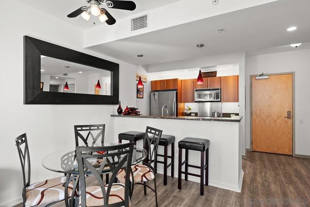 321 10th Avenue, San Diego CA: https://media.crmls.org/mediaz/4436330e-3f3a-4709-9b35-73b59710035b.jpg