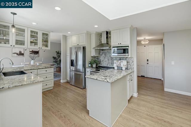 387 ODIN PLACE, Pleasant Hill CA: https://media.crmls.org/mediaz/44364798-e30a-45d7-a7b6-27171f8c9f0a.jpg