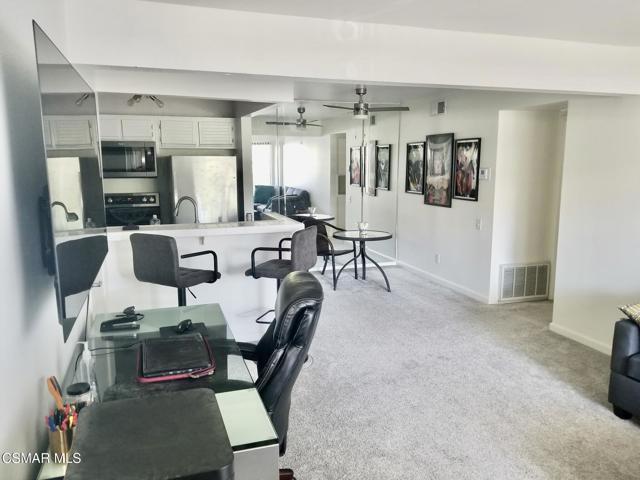 2506 Chandler Avenue, Simi Valley CA: https://media.crmls.org/mediaz/4436a09c-064d-403d-839a-39870634dbfb.jpg