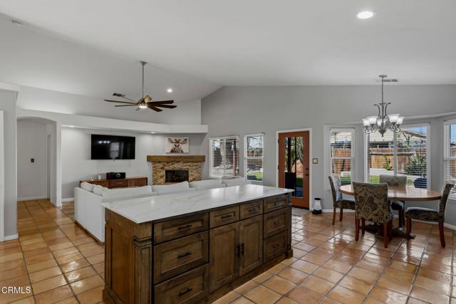 Detail Gallery Image 20 of 49 For 12614 Grand Teton Dr, Bakersfield,  CA 93312 - 4 Beds | 3 Baths